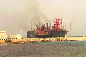 أزمة الكهرباء في بورتسودان تكشف فصول جديدة من الفساد المستشري في السودان.