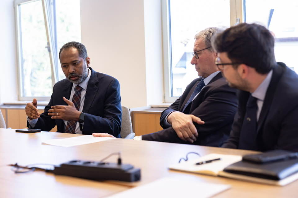 خالد سلك يطالب البرلمان الأوروبي بالضغط على السودان من أجل هدنة إنسانية وتمويل برلين