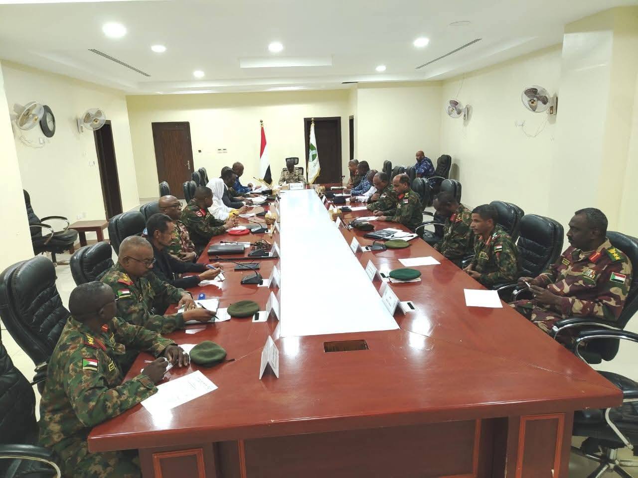 لجنة أمن الخرطوم تبحث نتائج عمليات واسعة وتعزيز الاستقرار الأمني.