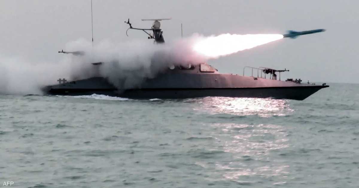 ترامب يهدد بإغراق السفن الإيرانية السريعة بالخليج الفارسي فوراً