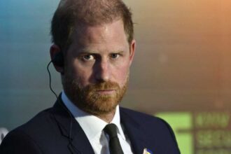 الأمير هاري يصل إلى كييف ويدعو بوتين لإنهاء الحرب وواشنطن للقيادة في المفاوضات