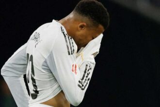 مبابي يغادر مباراة فرنسا متأثراً بآلام قبل كأس العالم 2026