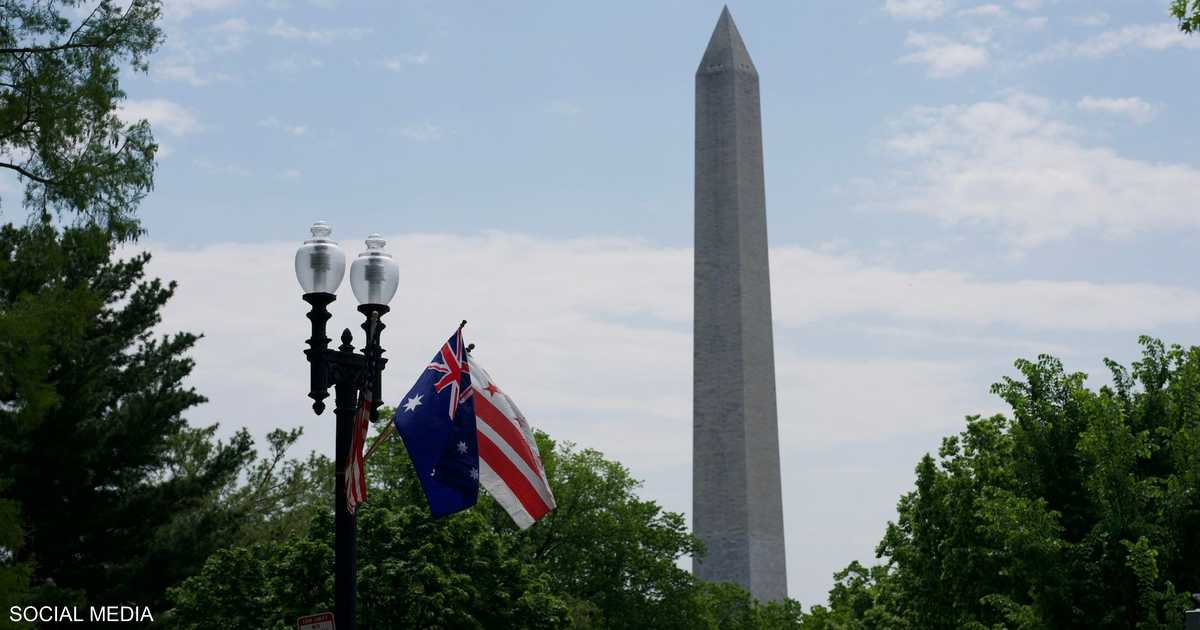 خطأ في رفع الأعلام الأسترالية لاستقبال الملك البريطاني في واشنطن يتم تداركه بسرعة