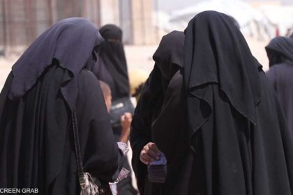 أربع نساء وتسعة أطفال يغادرون مخيم الروج متوجهين إلى دمشق في محاولة جديدة للعودة إلى أستراليا.