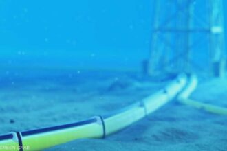 تهديد الكابلات البحرية في الخليج والتهديدات الرقمية المتزايدة