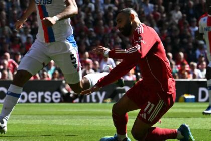 صلاح يعود للمعسكر الدولي للمنتخب المصري متأثراً بالاصابة