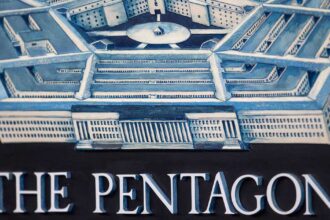 خاصتصعيد ضد إيران يعيد رسم قيادة الجيش الأميركي