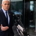 الحزب المشترك بينيت ولابيد يتبنى موقفا أمنيا مشابها لموقف نتنياهو تجاه إيران وغزة ولبنان.