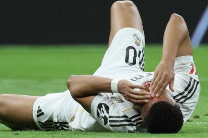 مبابي يغادر مباراة ريال بيتيس متأثراً ويواجه احتمال غياب طويل قبل مواجهة برشلونة المقبلة