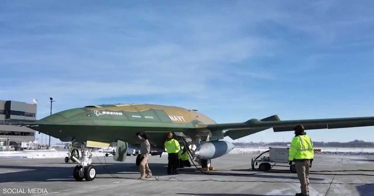 طائرة إم كيو 25 تؤدي أول رحلة تجريبية لها