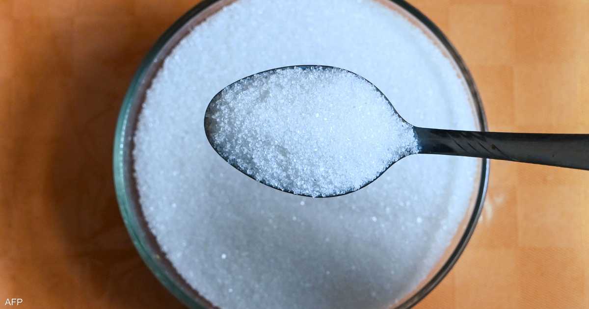 بدائل طبيعية للسكر المكرر لسد رغبة الجسم في الحلويات.