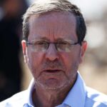 هرتسوغ يبحث عن حلول بديلة لقضية نتنياهو ويرفض الرد على طلب العفو بنعم أو لا