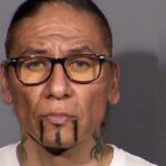 حكم على ممثل شارك في الرقص مع الذئاب بتهمة الاعتداء الجنسي.