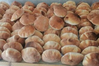 زيادات غير مسبوقة في أسعار الدقيق والغاز تضغط على المخابز في الخرطوم