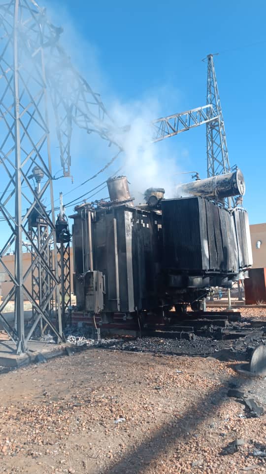 انقطاع الكهرباء الكلي يضرب ولايات السودان بسبب مشاكل قطاع الطاقة.