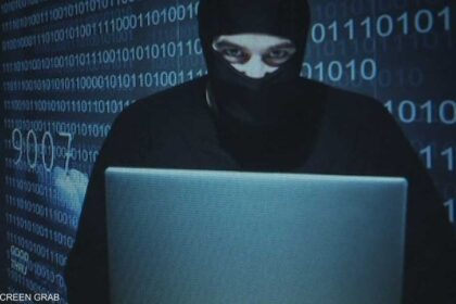 مجموعة حنظلة الإيرانية ترسل رسائل تحذيرية موجهة للمواطنين الإسرائيليين عبر حسابات وهمية.