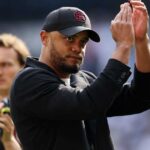 بايرن ميونخ يواجه باريس سان جيرمان بقيادة مساعد المدرب بعد إيقاف كومباني في الذهاب لدور الربع النهائي الأوروبي