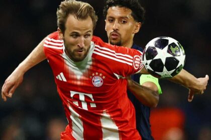 باريس سان جرمان يفوز على بايرن ميونيخ بهدفين لثلاثة في الذهاب لدور الـ16 للدوري الأوروبي.
