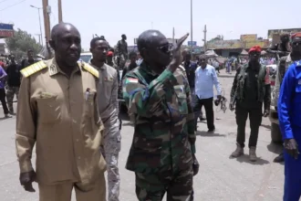 والي الخرطوم يتوعد بالحسم