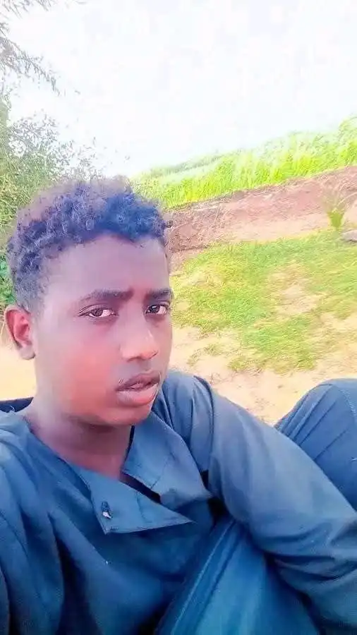 طفل يبلغ 15 عاماً يلقى مصرعه دهساً بالقطار في قرية قدو.