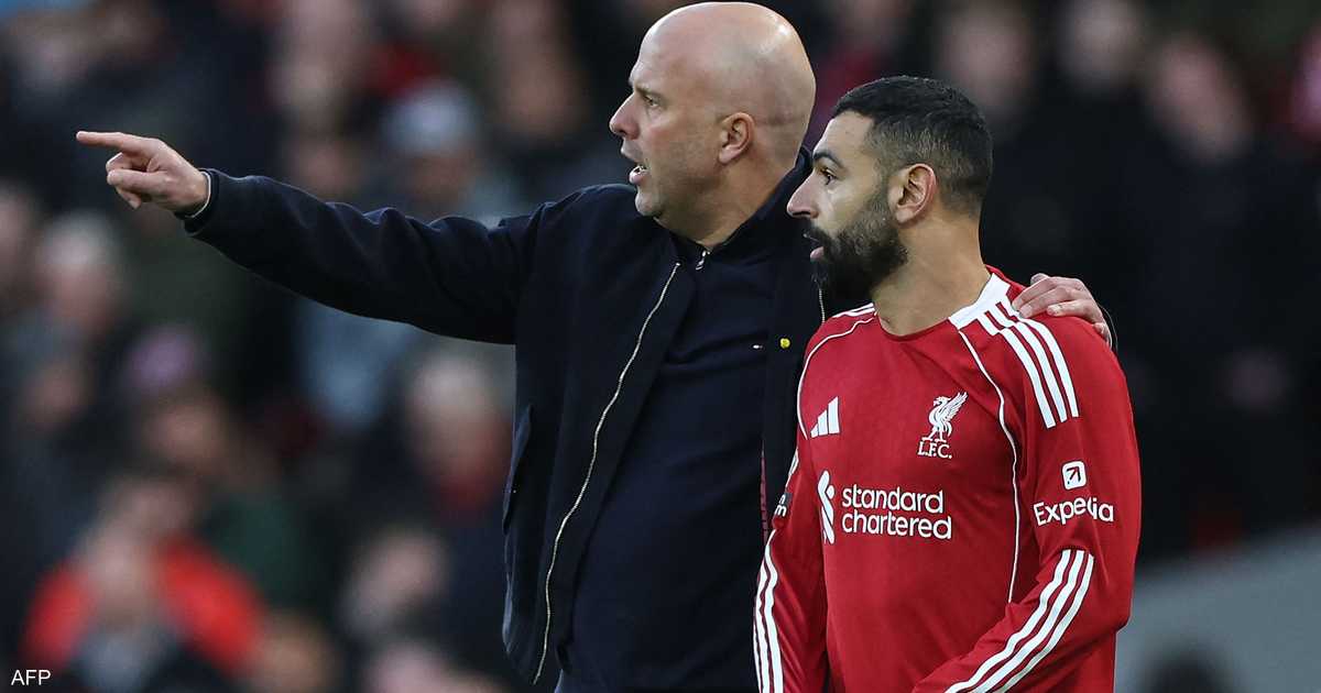 سلوت يحتفي بإرث صلاح ويأمل ختاما مثاليا بلقبين قبل الوداع