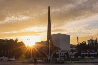 الدفاعات الإسرائيلية تعترض صواريخ إيرانية في الأجواء السورية