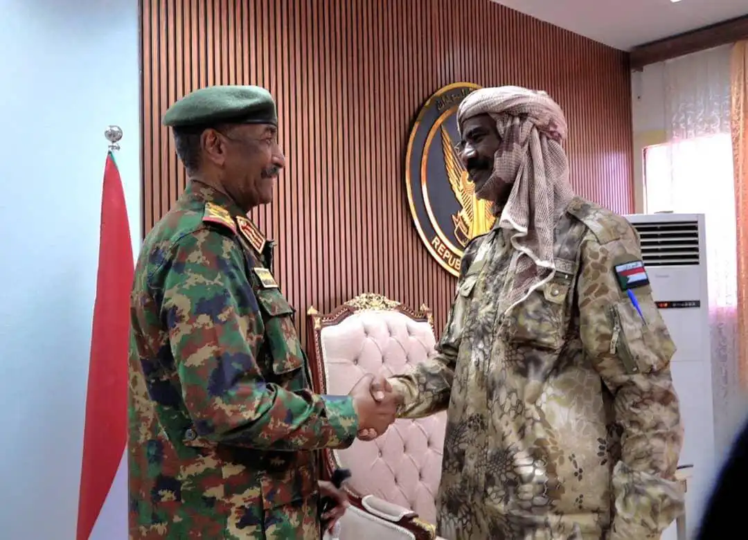 البرهان يعرض منصب والي شمال دارفور على قائد منشق من قوات الدعم السريع