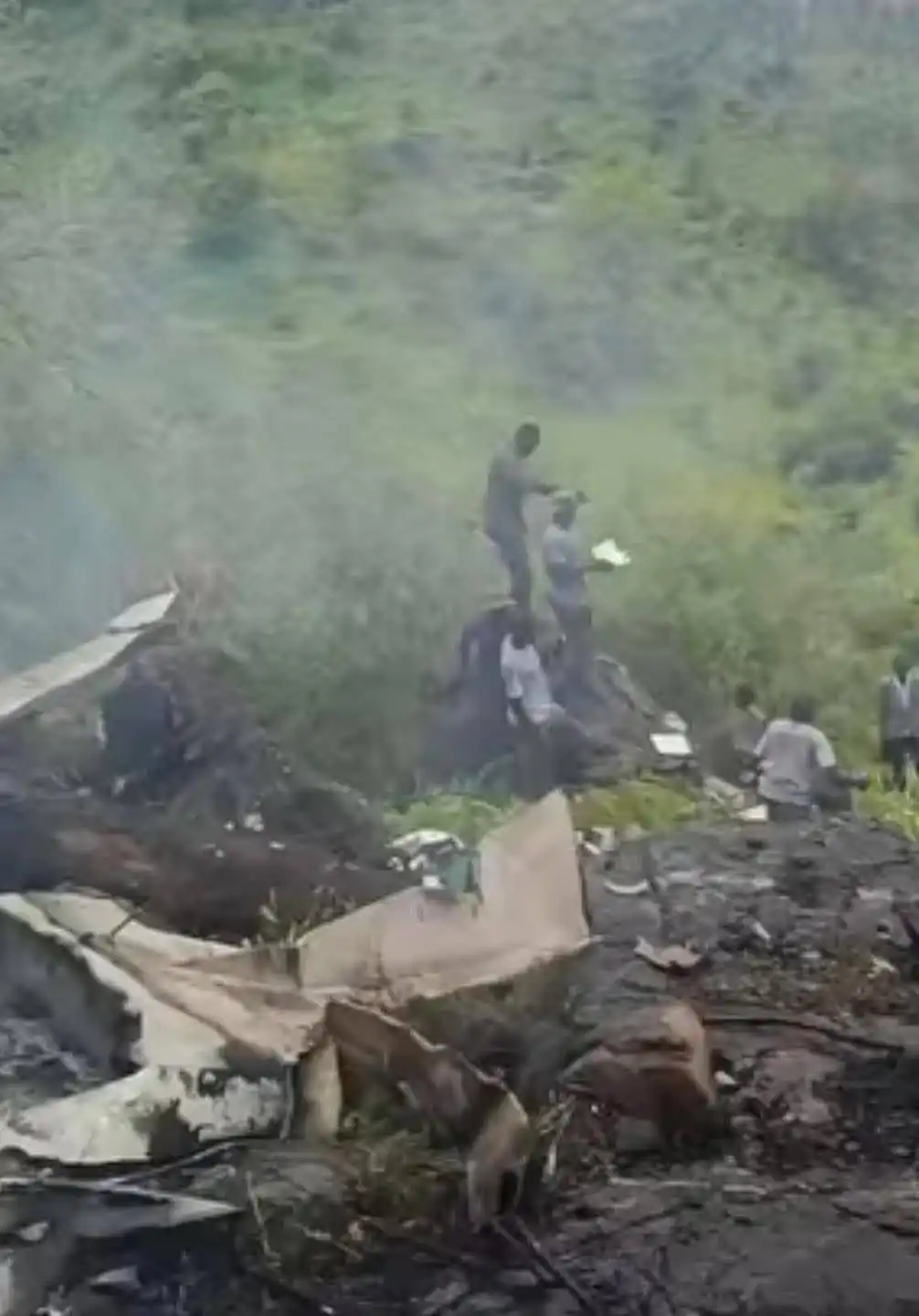 تحطم طائرة سيسنا في جنوب السودان ووفاة 13 راكباً وقائد الطائرة.