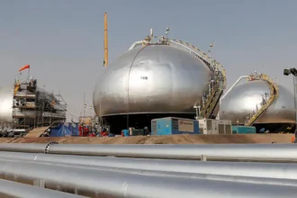 أرامكو السعودية تقدم عرضاً لتوريد الوقود للسودان.