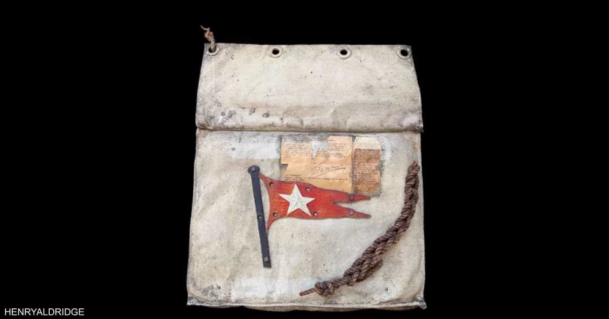 وسادة مقعد قارب نجاة من "تايتانيك"..قطعة نادرة للبيع في مزاد