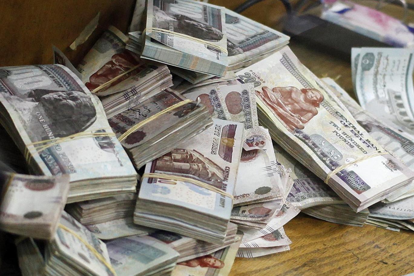 الجنيه السوداني يتراجع مقابل الجنيه المصري والدولار