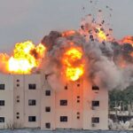 إسرائيل تكثف ضرباتها على لبنان.. وقتلى بغارة على كفرحتى