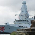 بريطانيا تنفي إصابة سفينة تابعة لبحريتها في المتوسط