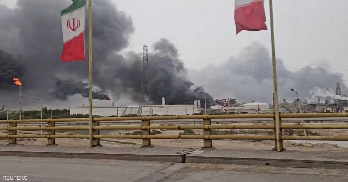 يوم "تصفير البتروكيماويات" في إيران.. ماذا استهدفت إسرائيل؟