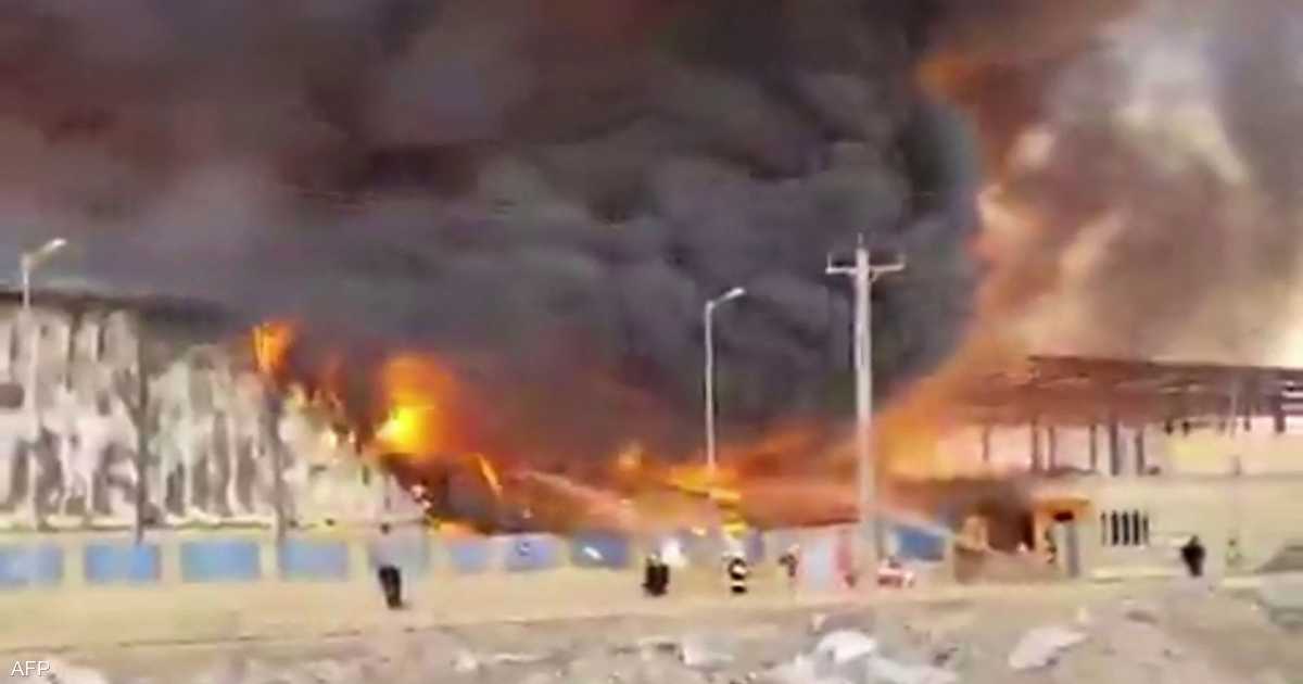 غارات تستهدف مجمعا للبتروكيماويات قرب شيراز جنوب إيران