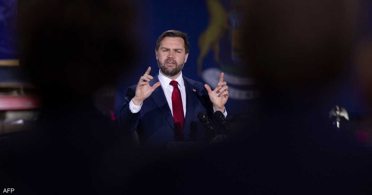 أكسيوس: نائب ترامب يجري محادثات لوقف الحرب مقابل فتح هرمز