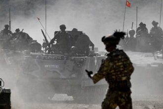 هل يفاقم تهديد ترامب بالانسحاب من الناتو التوترات مع الحلفاء