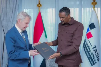 حميدتي يدفع بطلب قريب إلى المبعوث الأممي ويرفض التنازل عنه مهما كان