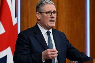 ستارمر: خطاب ترامب حول إيران يتعارض مع القيم البريطانية