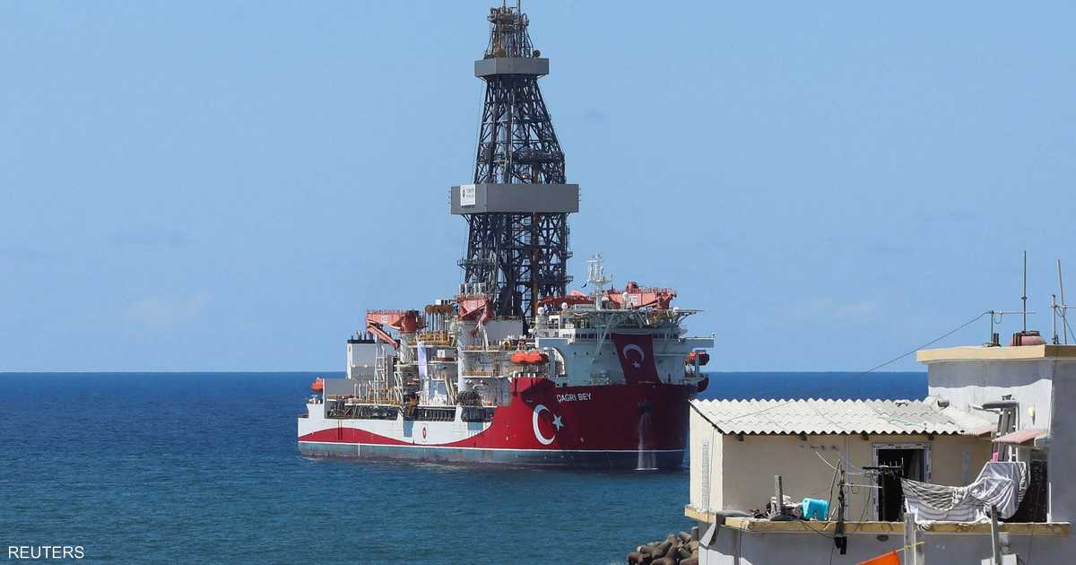 من سواحل هذه الدولة.. تركيا تبدأ أول تنقيب نفطي خارجي