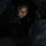 خبراء يكشفون لماذا تنام النساء أكثر من الرجال