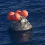 فيديو.. هبوط رواد "أرتيميس 2" في مياه المحيط الهادئ