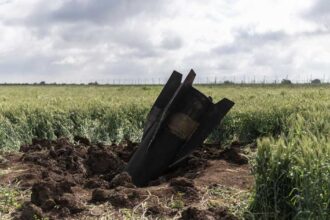 مسؤولون: إيران قد تستغل توقف الحرب لترميم ترسانتها المدمرة