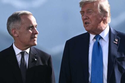 قرار تاريخي.. ترامب يغلق معبرا حدوديا مع كندا