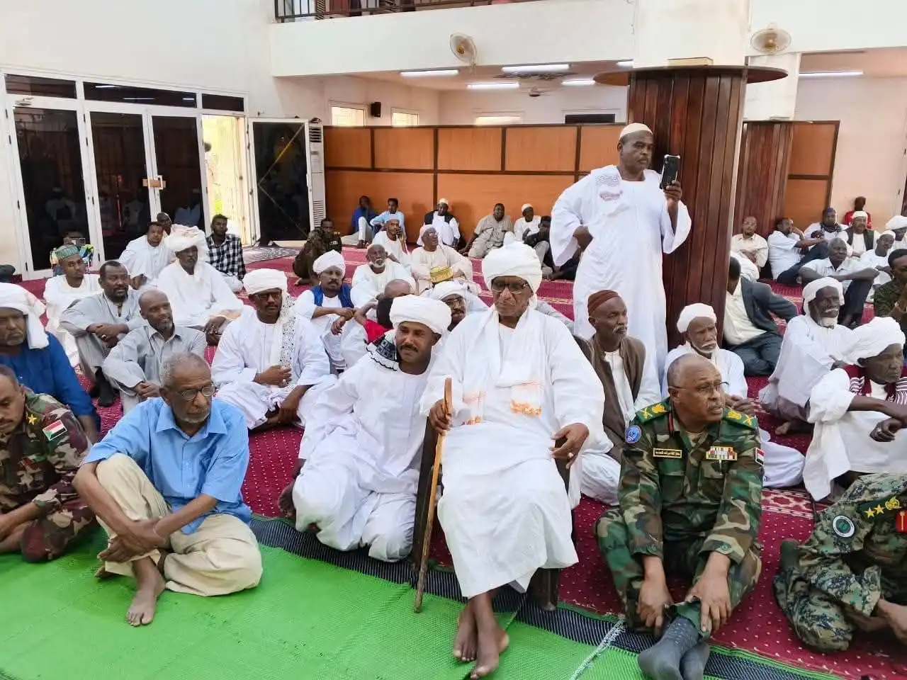 حكومة الخرطوم تعلن انهاء خصومة استمرت عامين بين قبيلتي الرزيقات والجموعية بأمدرمان