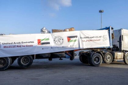 مساعدات طبية إماراتية تحمل 53 طنا تدخل غزة