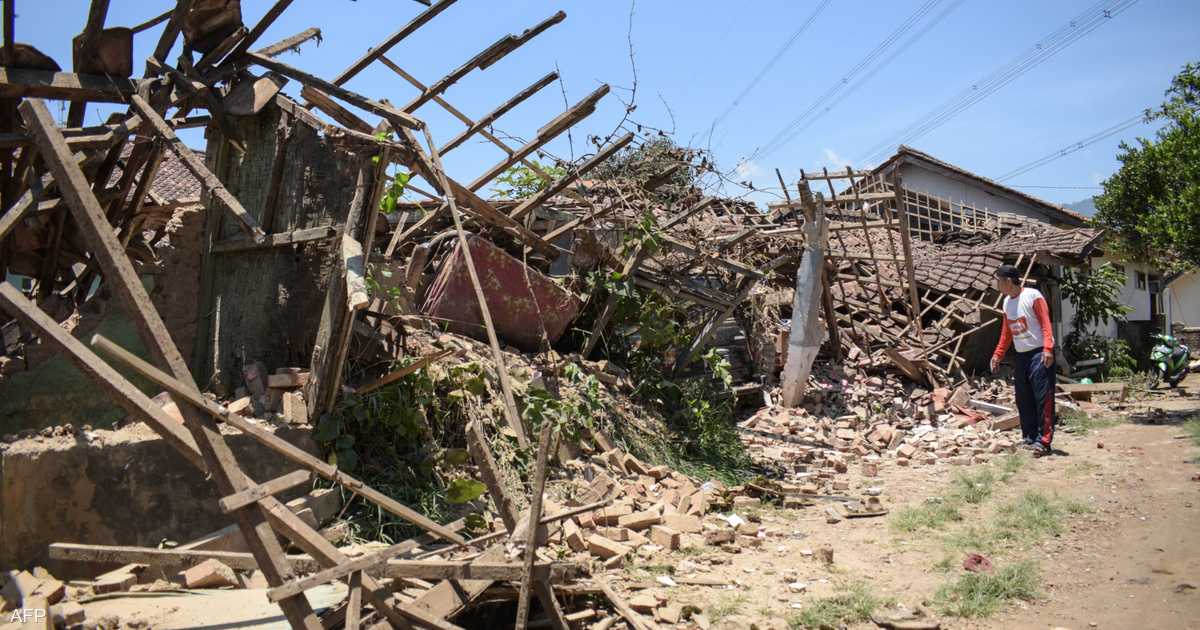 زلزال بقوة 7.8 درجات يهز إندويسيا وتحذير لـ3 دول من تسونامي