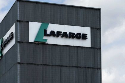 فرنسا.. إدانة شركة "لافارج" بتهمة تمويل الإرهاب في سوريا