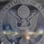 سحب "غرين كارد".. أميركا ترحّل إيرانيين مرتبطين بالنظام