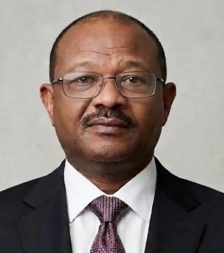 مقال مثير لرجل الأعمال فضل محمد خير عن بنك الخرطوم والحسد